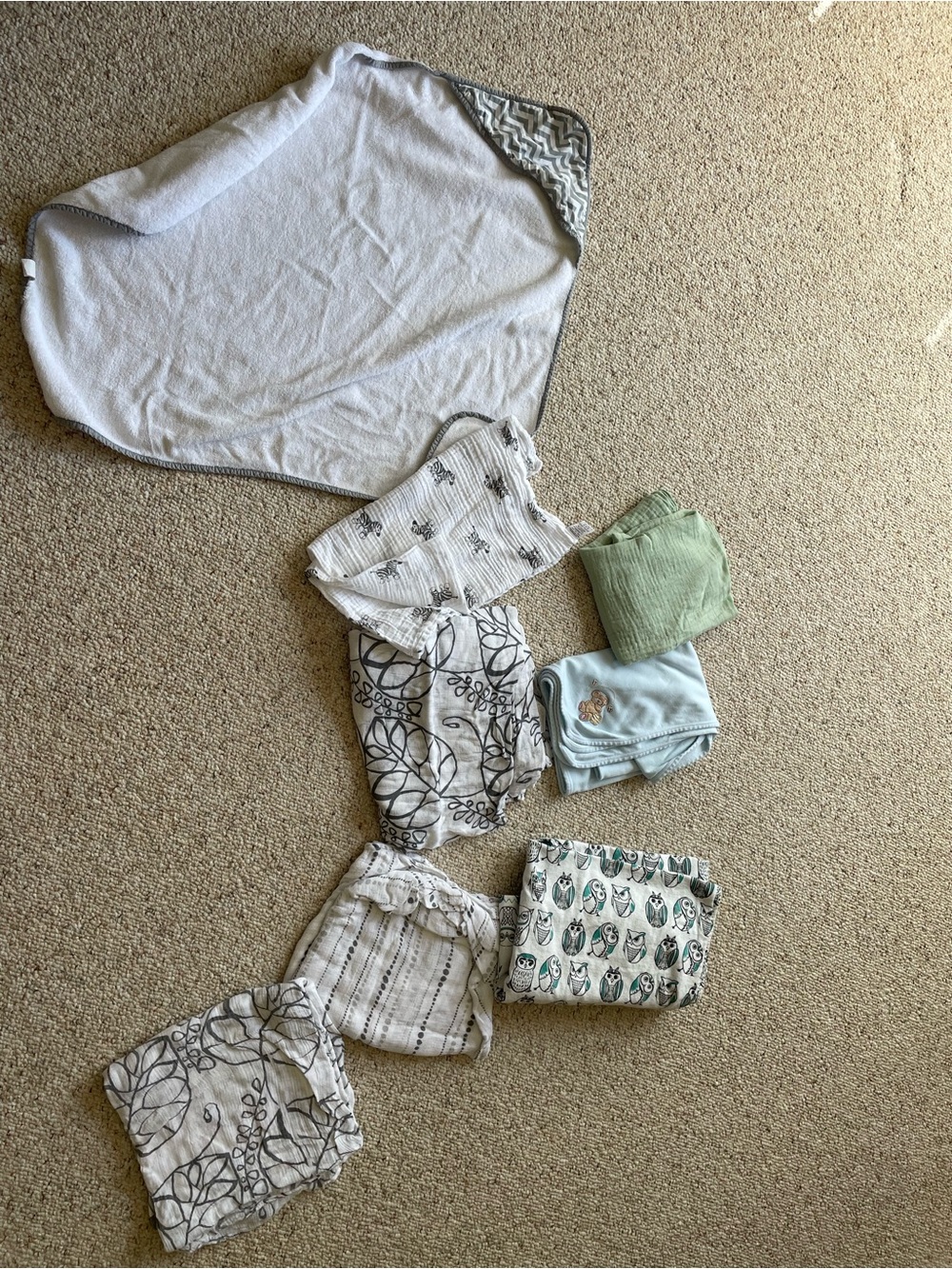Newborn Baby Muslin cotton blankets swaddles & Hooded Towel bath lot bundle